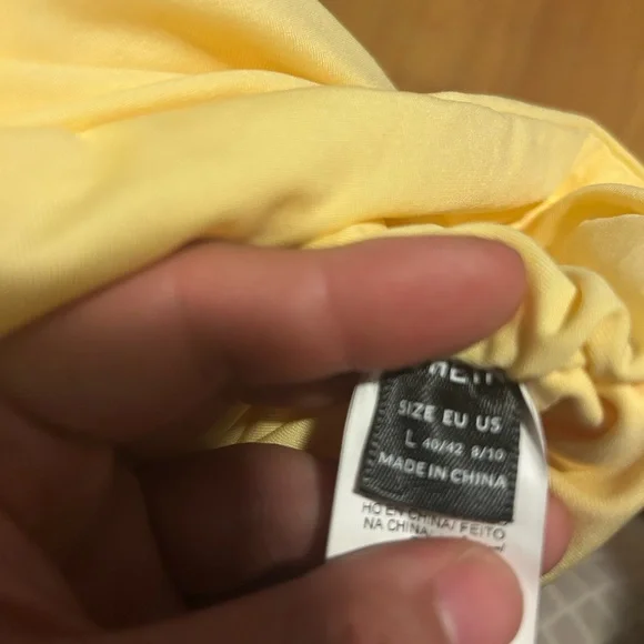 Yellow top - Picture 3 of 3